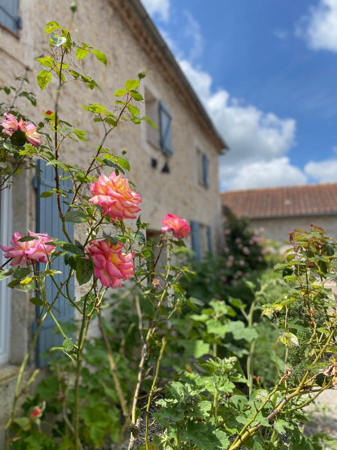 Domaine De Villot Hotel Sainte-Colombe-de-Villeneuve Exterior photo