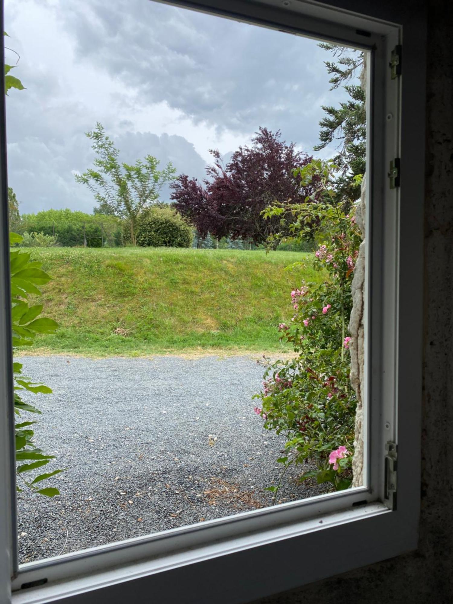 Domaine De Villot Hotel Sainte-Colombe-de-Villeneuve Exterior photo